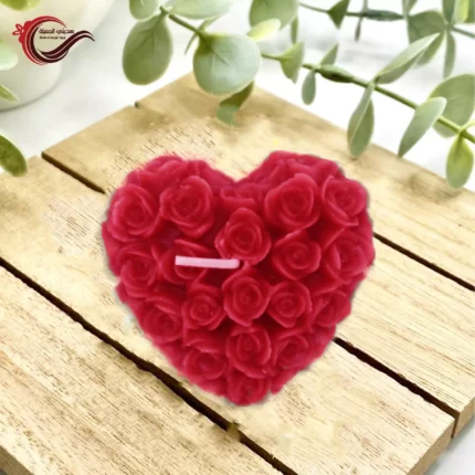 شموع قلب مع ورود